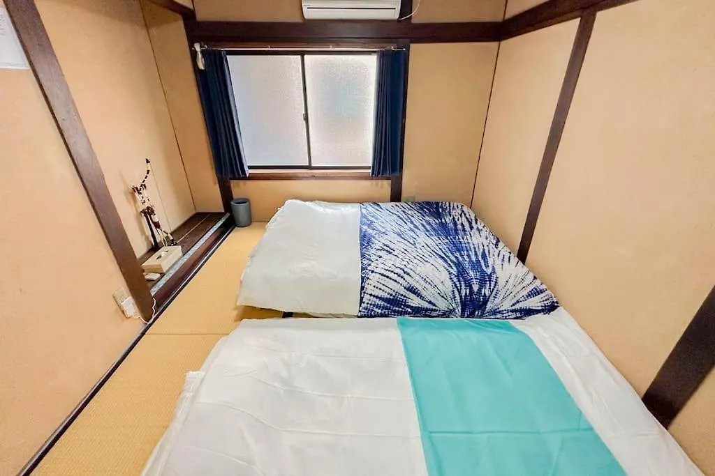 ローカルプライド朝潮橋忍者ハウスからくり忍者ハウスにステイ Villa Osaka Japan
